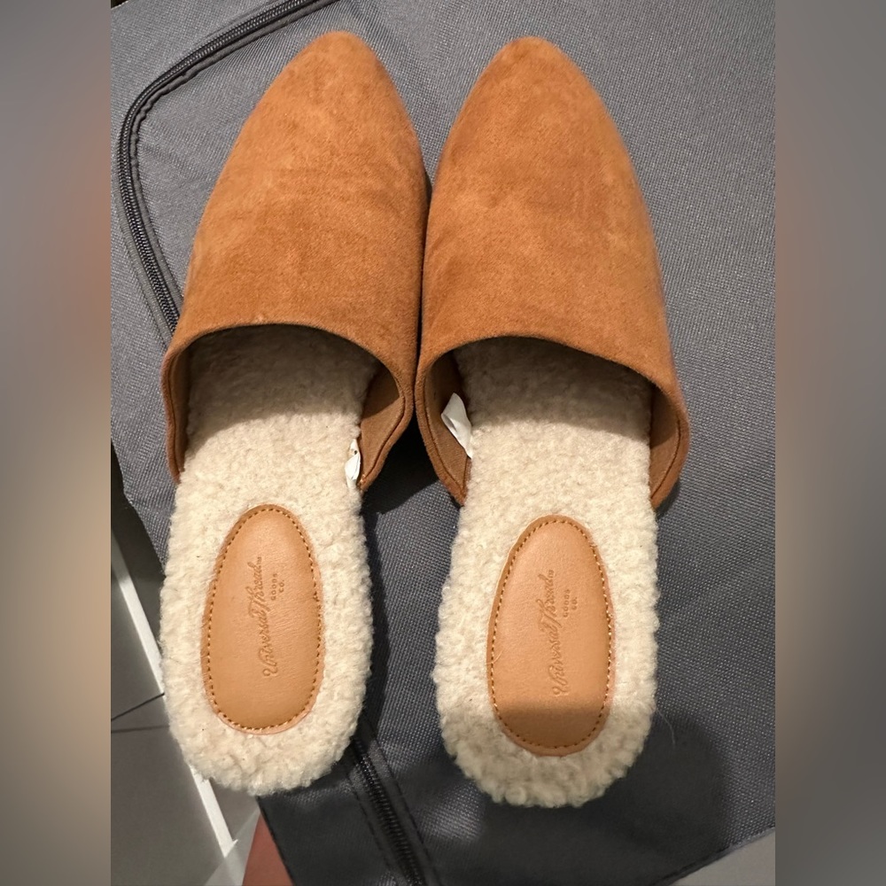 Women”s universal thread lined mules